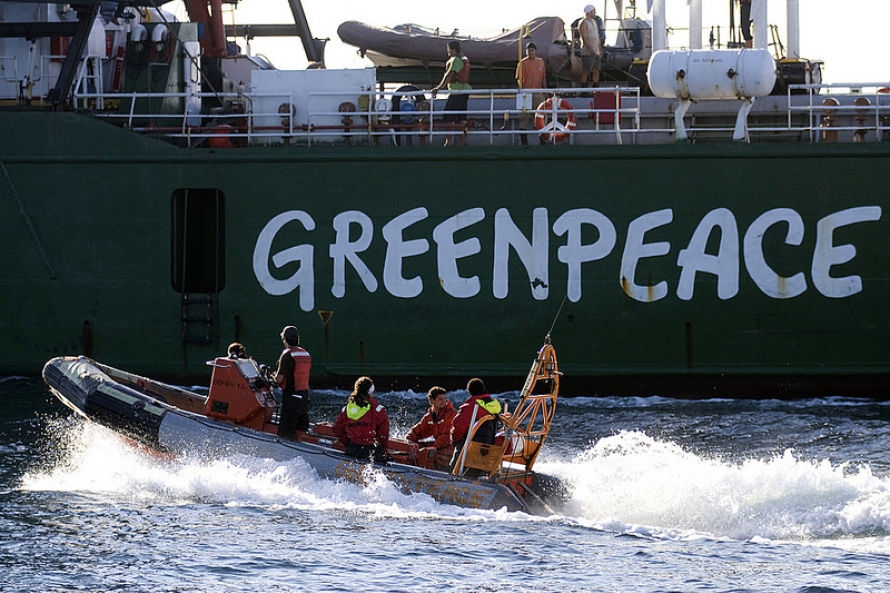 &quot;Greenpeace&quot; kuģis. Attēls ilustratīvs.