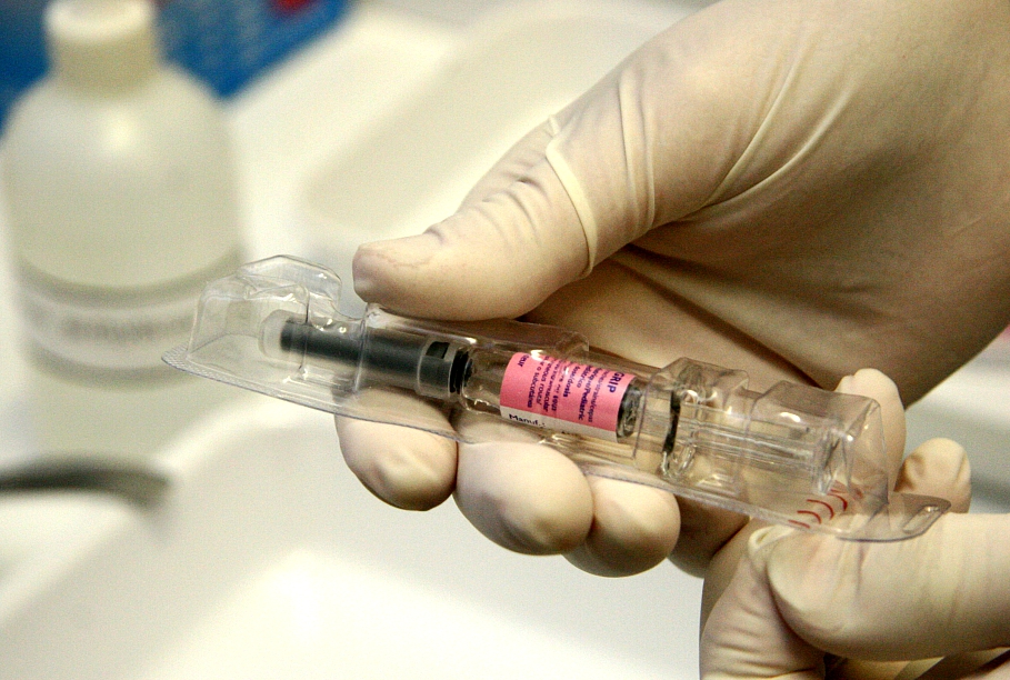 Perception dramatic Dot Минздрав подтвердил, что смертоносная вакцина от гриппа в Латвии не  используется / Статья