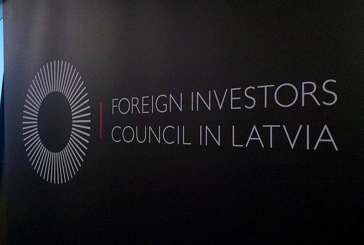 Ārvalstu investīcijas Latvijā katru gadu samazinājās, bet tika radīts vairāk darba vietu/raksts