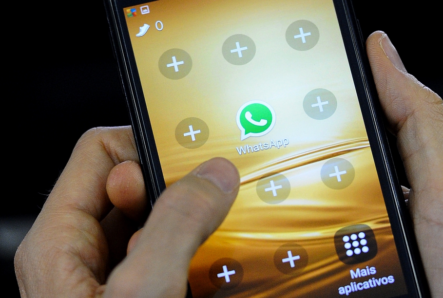 Whatsapp mobile messaging app