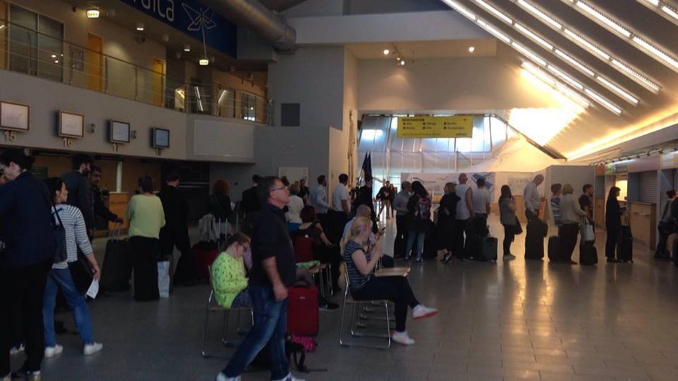Passengers stranded at Tallinn Airport