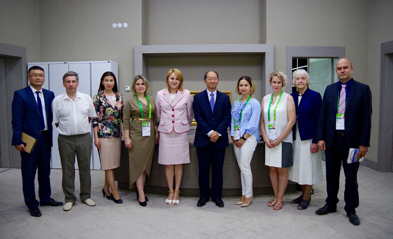 IZglītības nedēļas darbinieki no RTU, TSI, AIC, LU tiekas ar Nazarbajeva universitātes rektoru