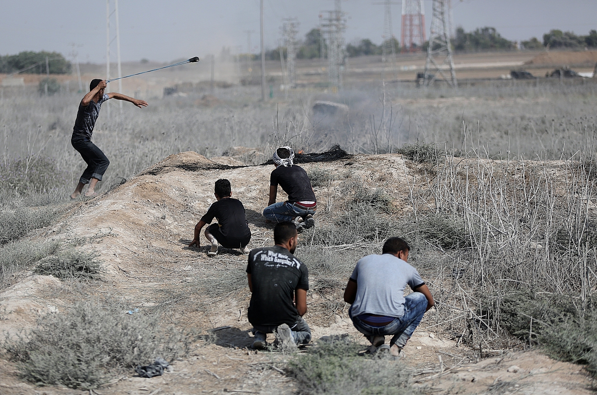 Palestīniešu jaunieši iesaistījušies cīņās ar Izraēlas armiju