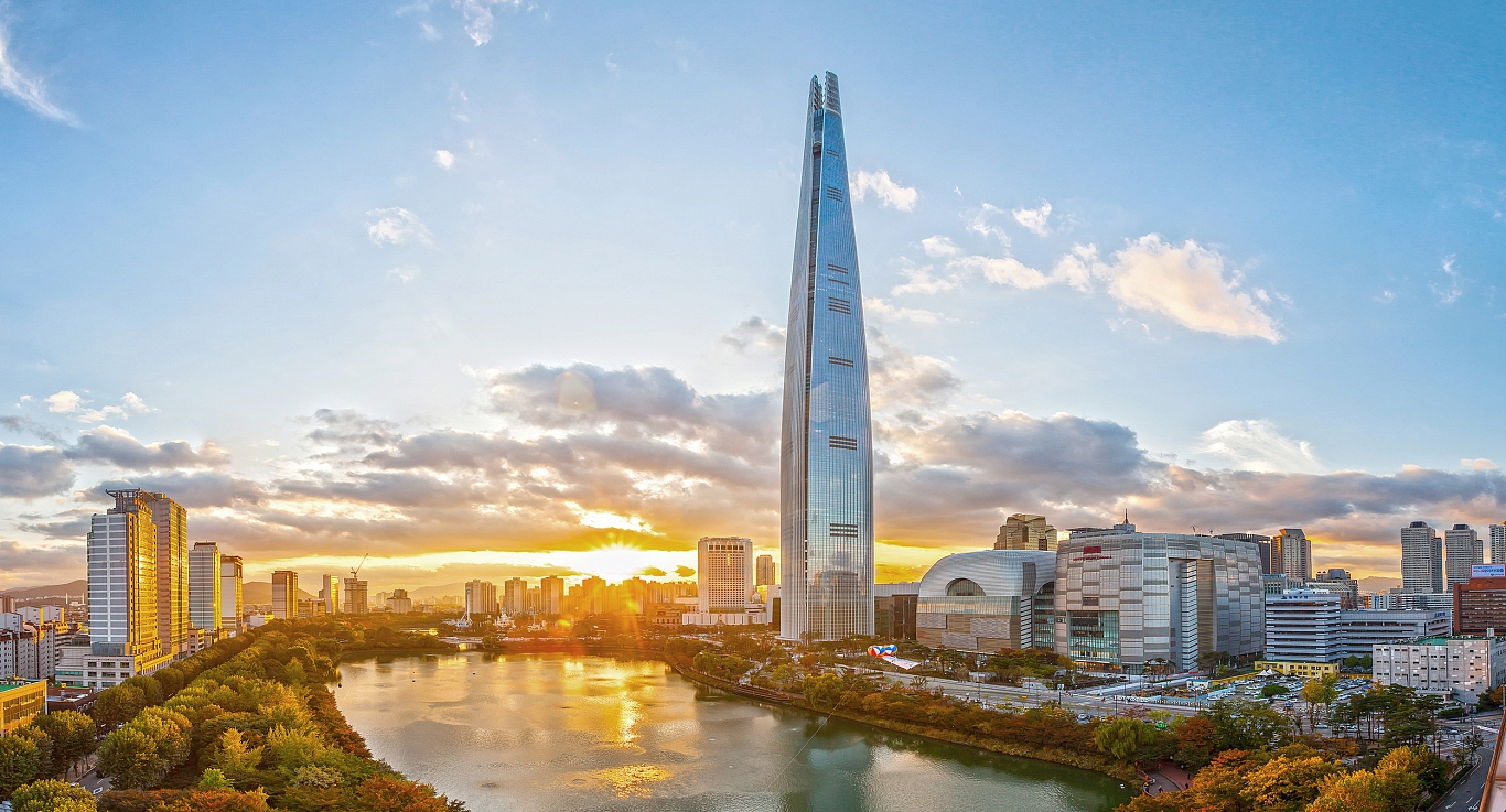 “Lotte World Tower”