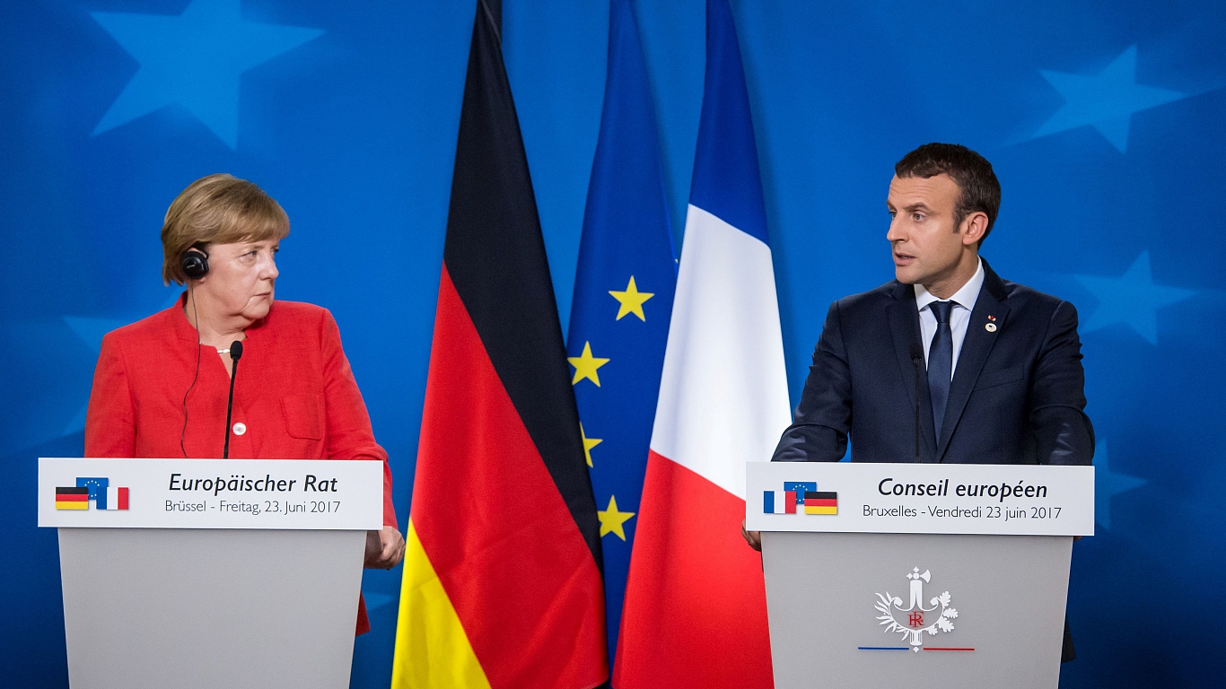 Vācijas kanclere Angela Merkele un Francijas prezidents Emanuels Makrons