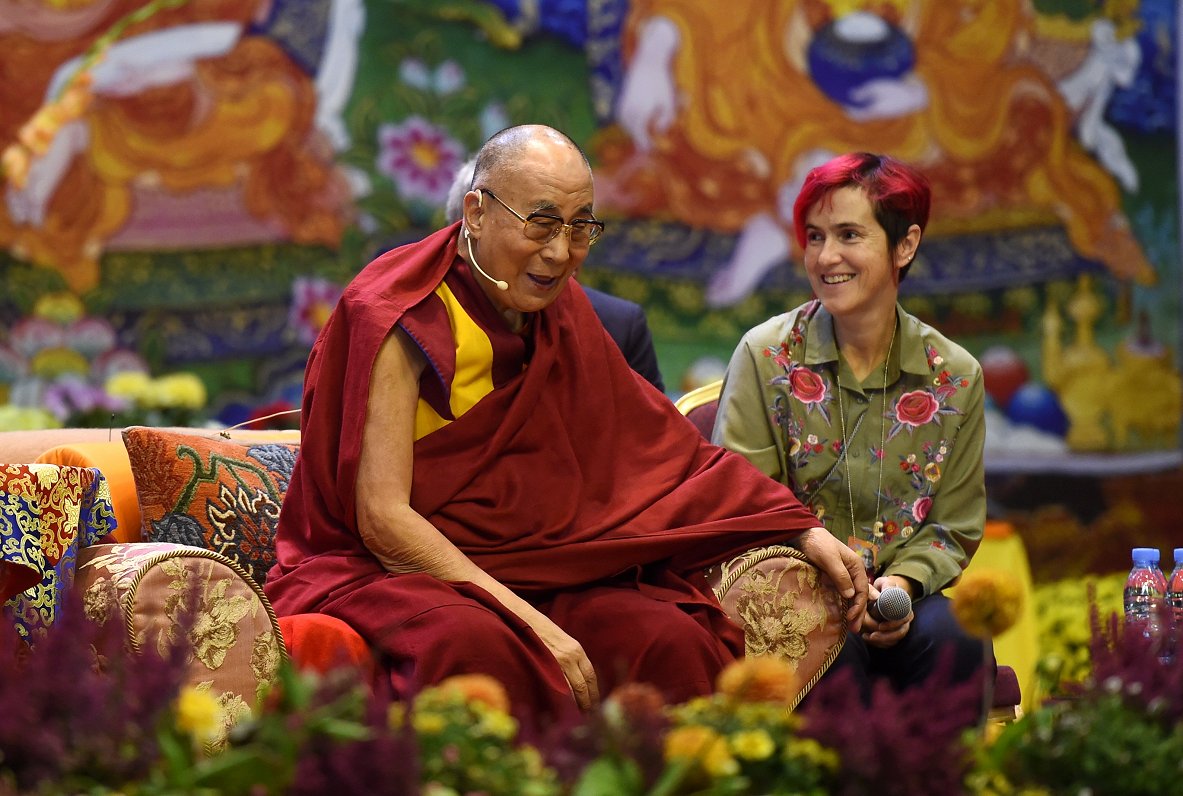 Viņa Svētība Dalailama piedalās pasākumā &quot;Pasaules harmonijai nav robežu. Dialogi ar Viņa Svētī...