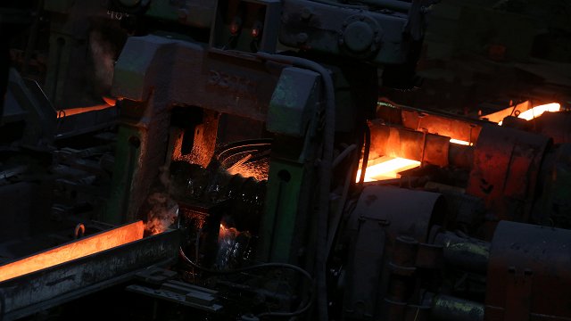 Ukrainas metalurgiem darbs kara laikā – īpaši sarežģīts