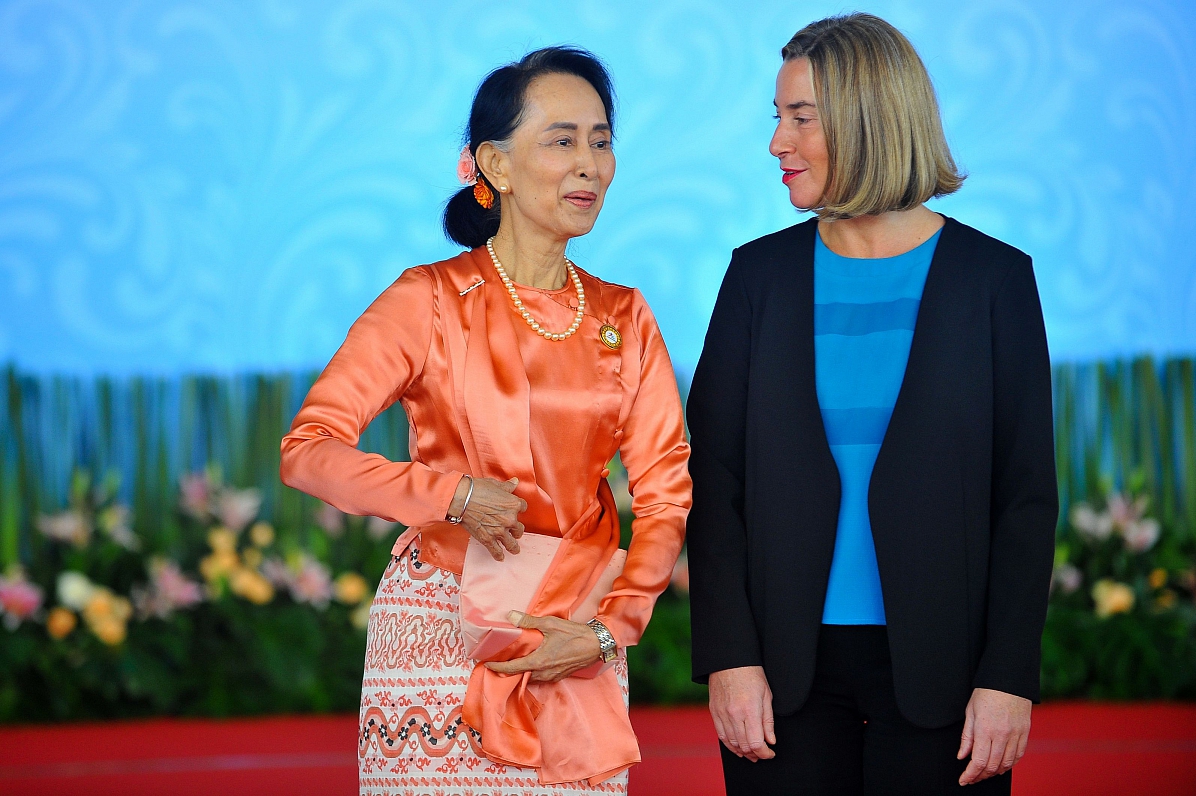 Mjanmas līdere Aun San Su Či un ES augstā pārstāve ārlietās Federika Mogerini