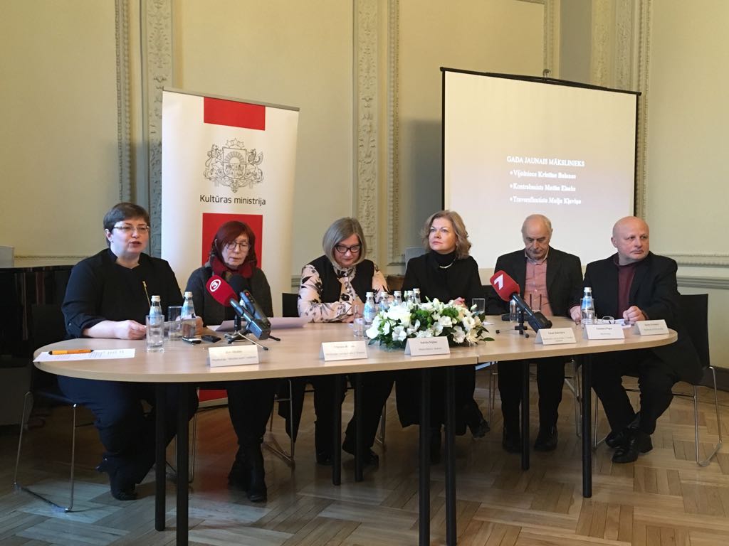 Lielās mūzikas balvas žūrija (no kreisās): Ilze Medne, Maruta Rubeze, Solvita Sējāne, Liene Jakovļev...