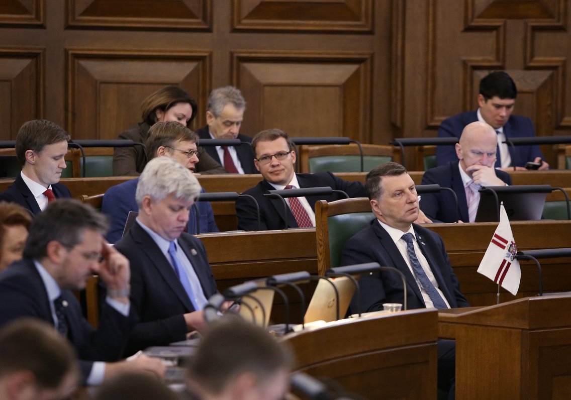 Valsts prezidents Raimonds Vējonis Saeimas sēdes laikā, kurā notiek debates pēc ārlietu ministra ziņ...