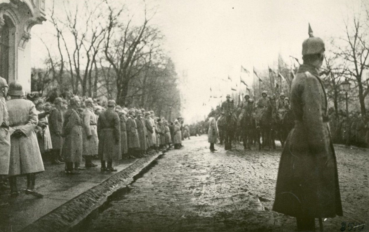 Парад германской армии в Риге. Зима 1917/18 годов.