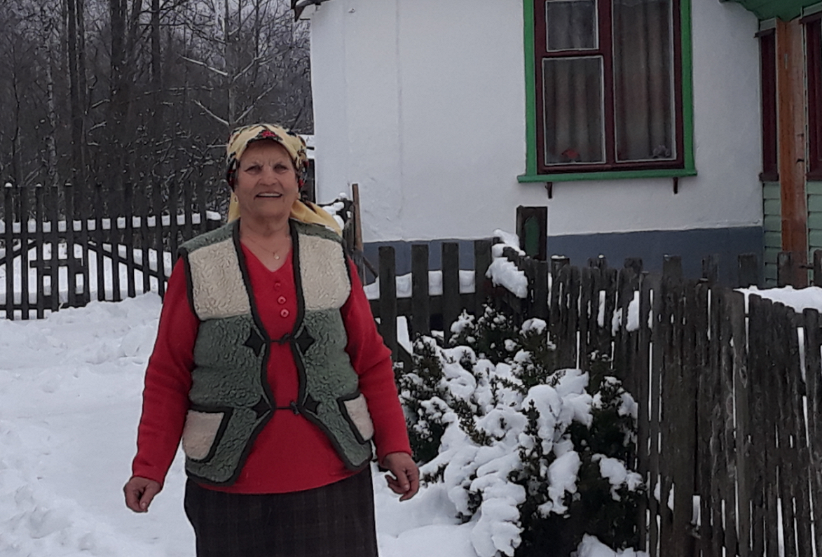 Larisas Lisovskas māte Anna Daņuka, Veršņicas ciema iedzīvotāja uzskata, ka Ukrainā esot labi dzīvot...