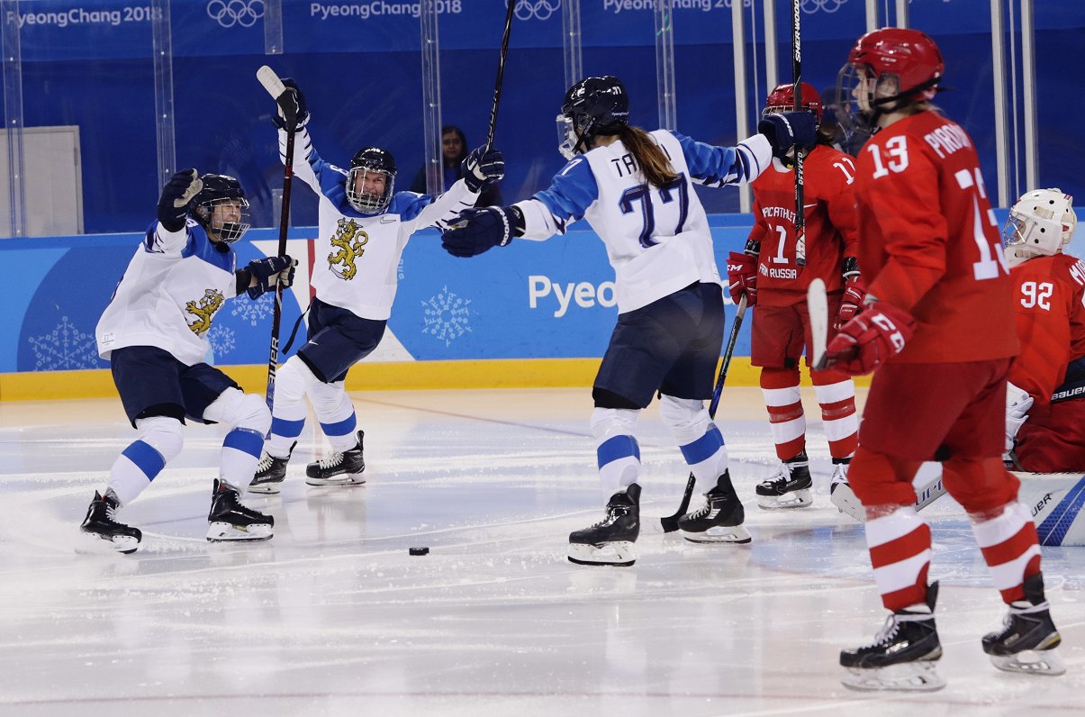 bronzas fināls sieviešu hokejā. Somija - olimpiskās atlētes no Krievijas