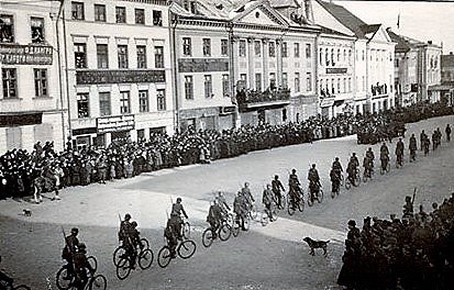 Парад германской армии в Тарту. 24 февраля 1918 года