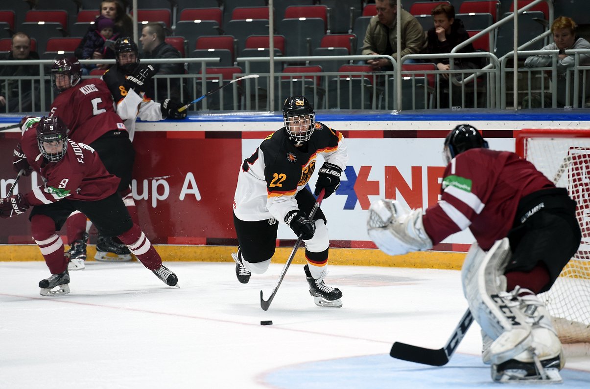 U-18 Pasaules čempionāts hokejā &quot;Arēna Rīga&quot;, kurā tiekas Latvijas un Vācijas izlases.