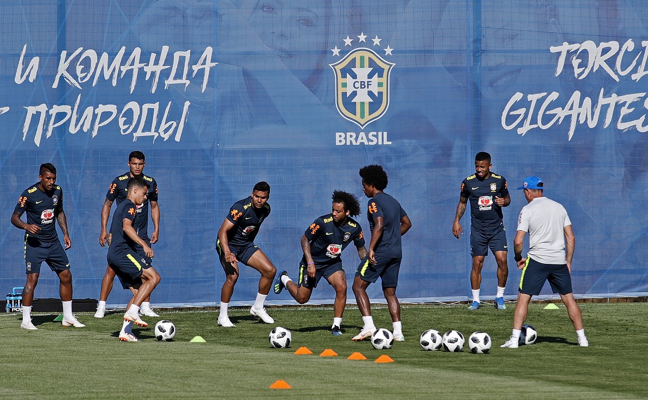 Brazīlijas futbola izlase treniņā Sočos
