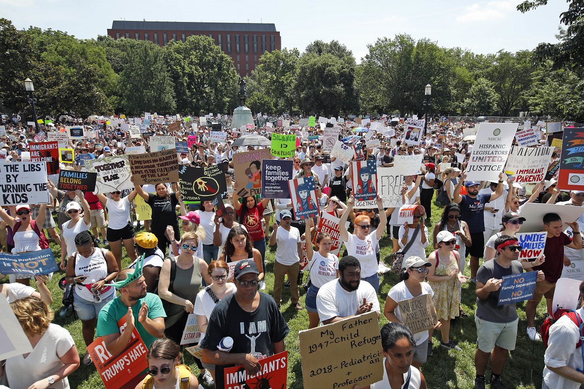 Protesta akcija Vašingtonā pret Trampa politiku