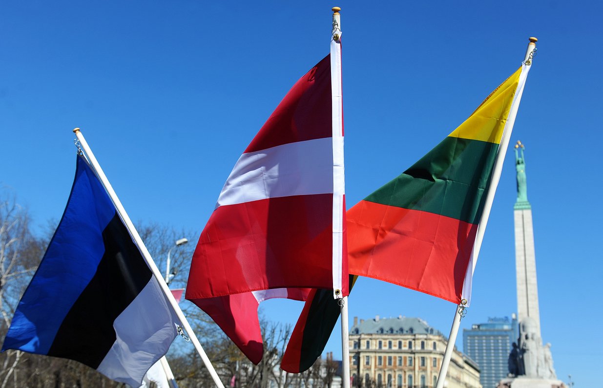 Baltijas valstu karogi. Attēls ilustratīvs.