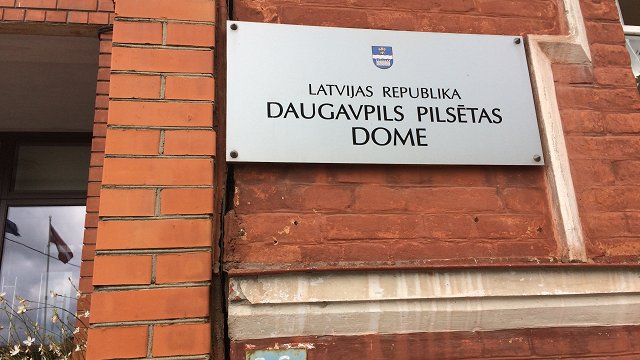 Daugavpils dome vērsīsies ST par prasību nojaukt padomju režīmu slavinošos objektus
