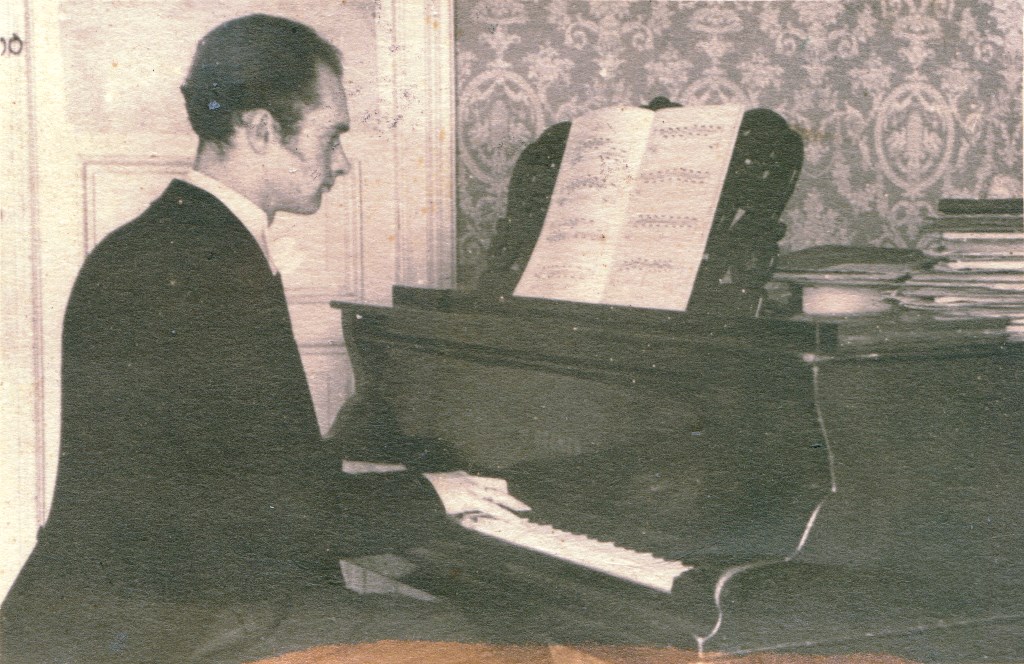 Indulis Kalniņš, Dailes teātra pianists