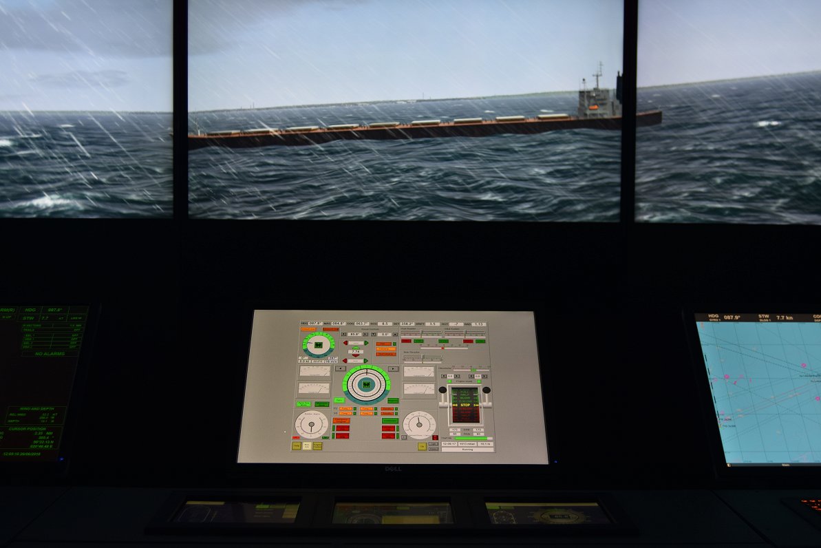 Liepājas Jūrniecības koledžā kuģa simulators