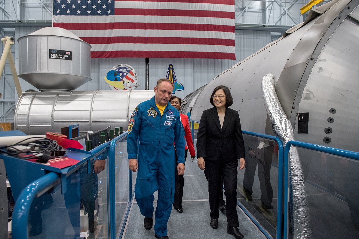 Taivānas prezidente Cai Inveņa apmeklē NASA