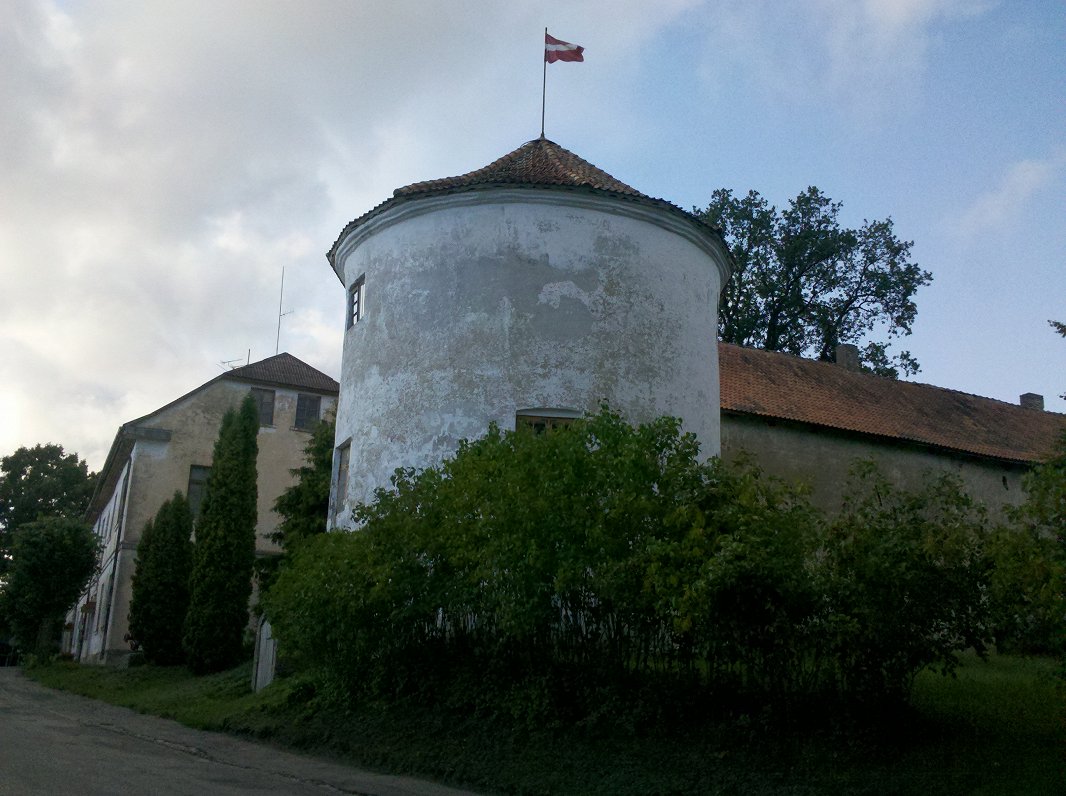 Alsunga Castle