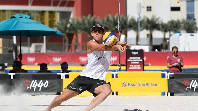 Točs/Fokerots izcīna bronzu pludmales volejbola tūres sākuma līmeņa posmā Omānā