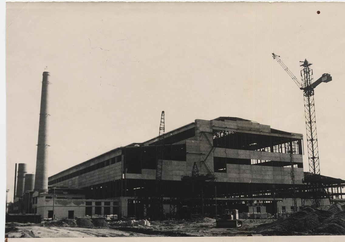 Rūpnīcas “Sarkanais Metalurgs” jaunā martena ceha celtniecība. 1966.gads