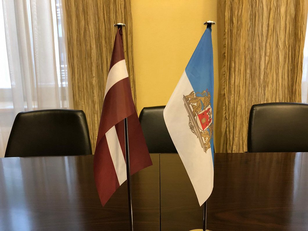 The flags of Latvia and Rīga side by side