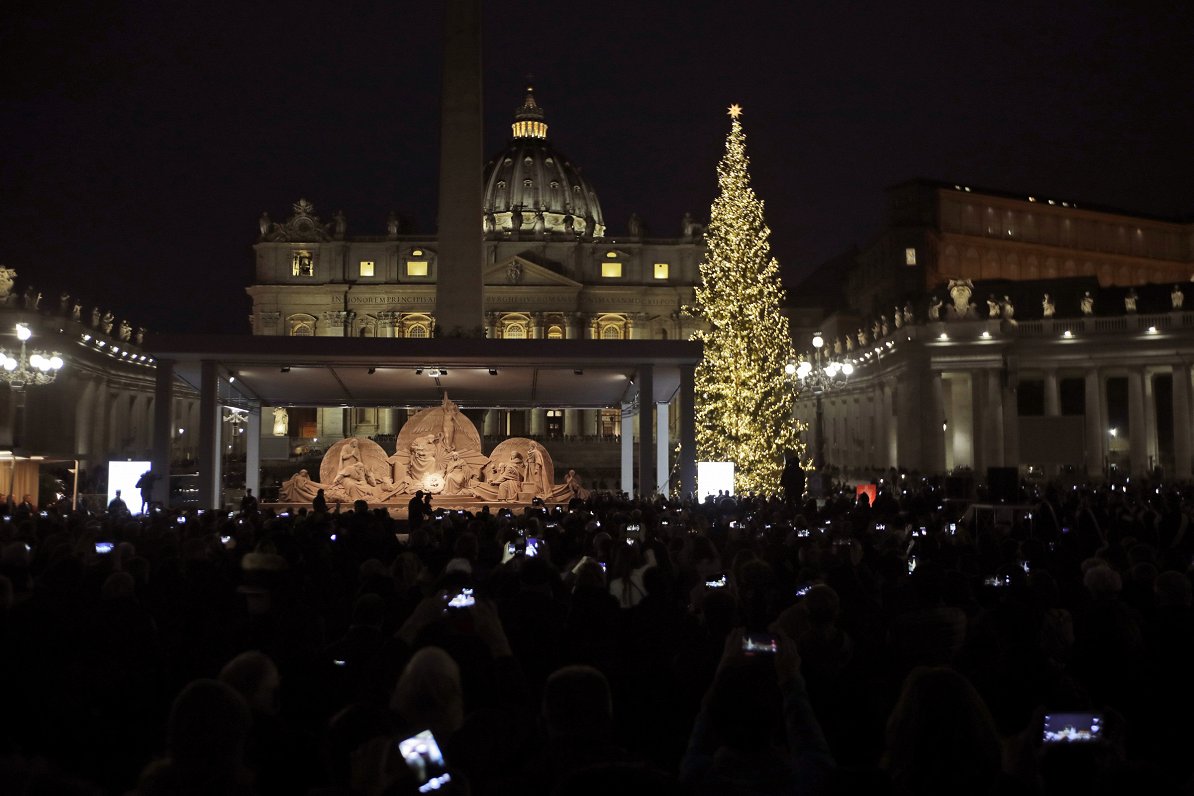 Ziemassvētku egle Vatikānā