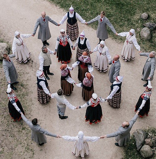 mercenary divorce Hummingbird Maijā Rīgā pirmoreiz norisināsies starptautiskais deju festivāls-konkurss « Dzintars» / Raksts