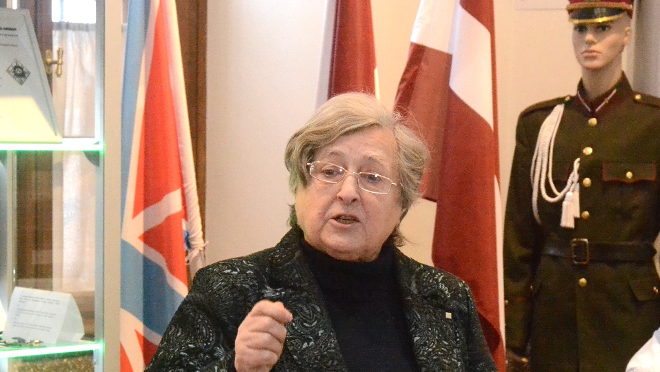 Ина Кирничанская на краеведческой конференции в Даугавпилсской крепости.