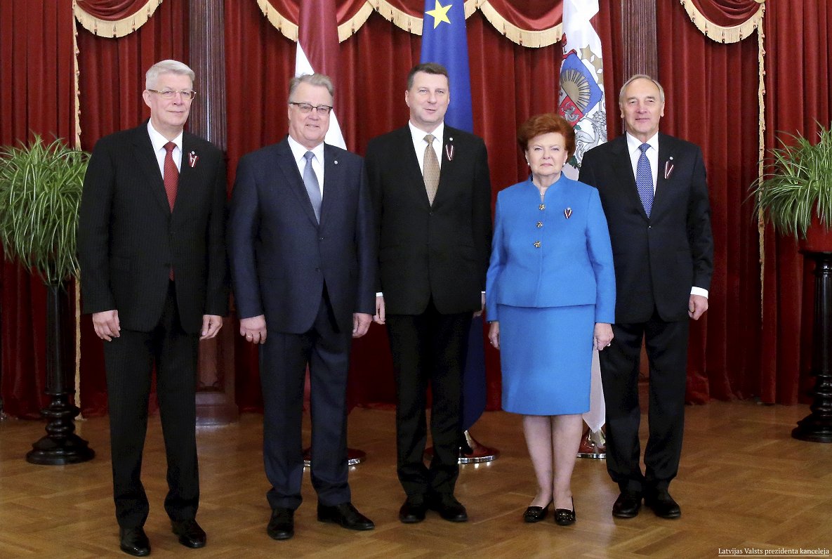 (l-r) Presidents Zatlers, Ulmanis, Vējonis, Viķe-Freiberga and Bērziņš