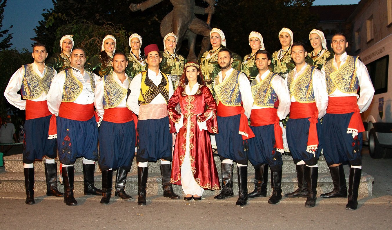 Kipras turku tautas deju federācijas tautas deju ansamblis