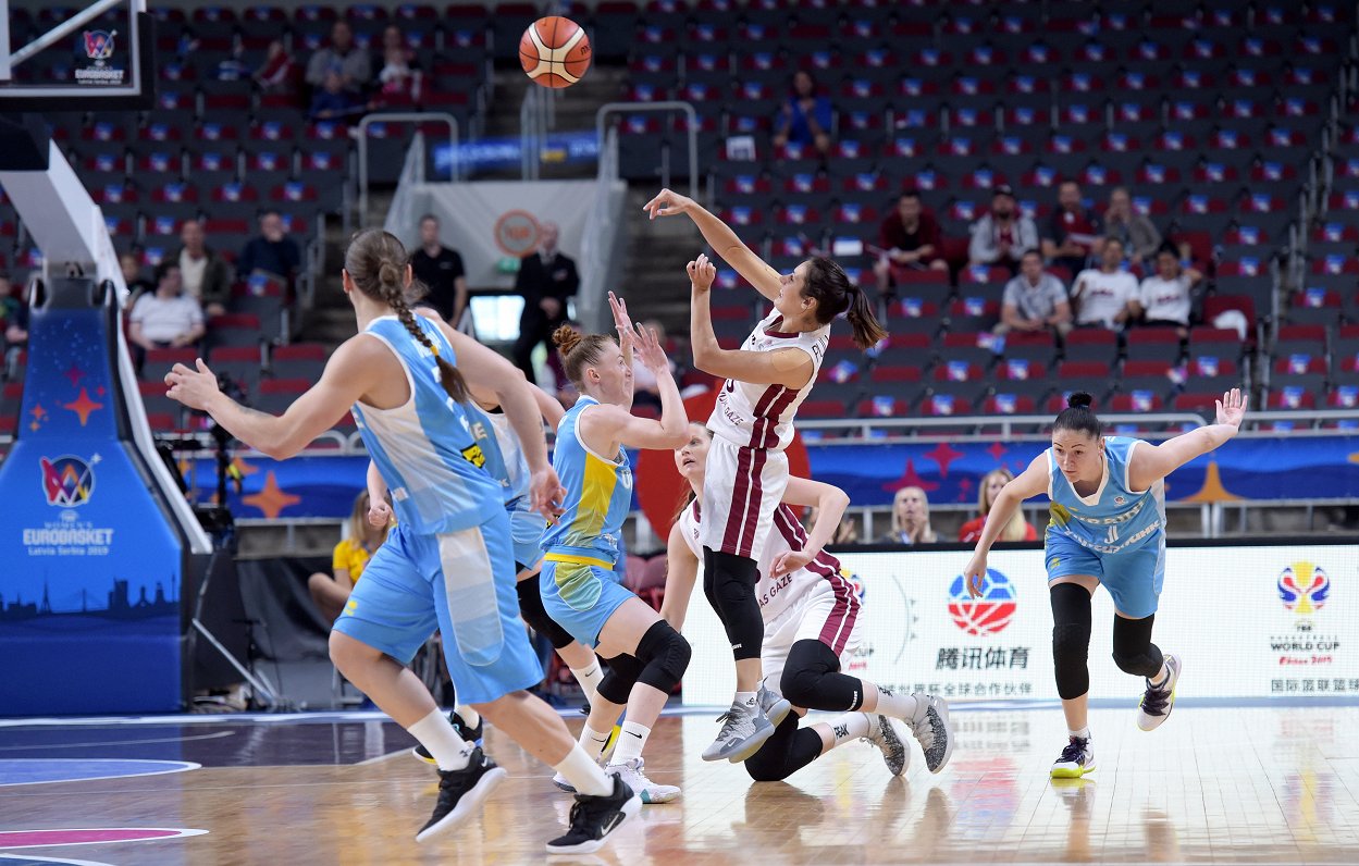 Eiropas čempionāta spēle basketbolā sievietēm, kurā tiekas Latvijas un Ukrainas valstsvienības &quot...