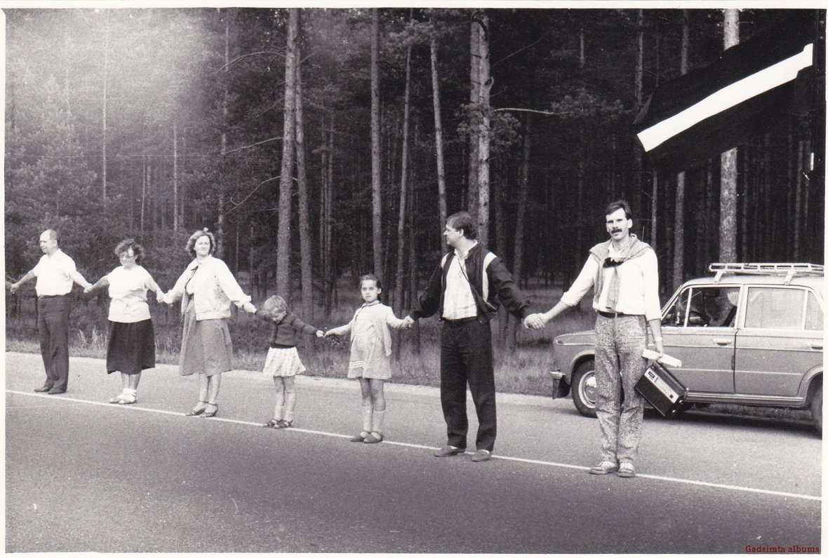 Baltijas ceļš Garkalnē 1989.gadā