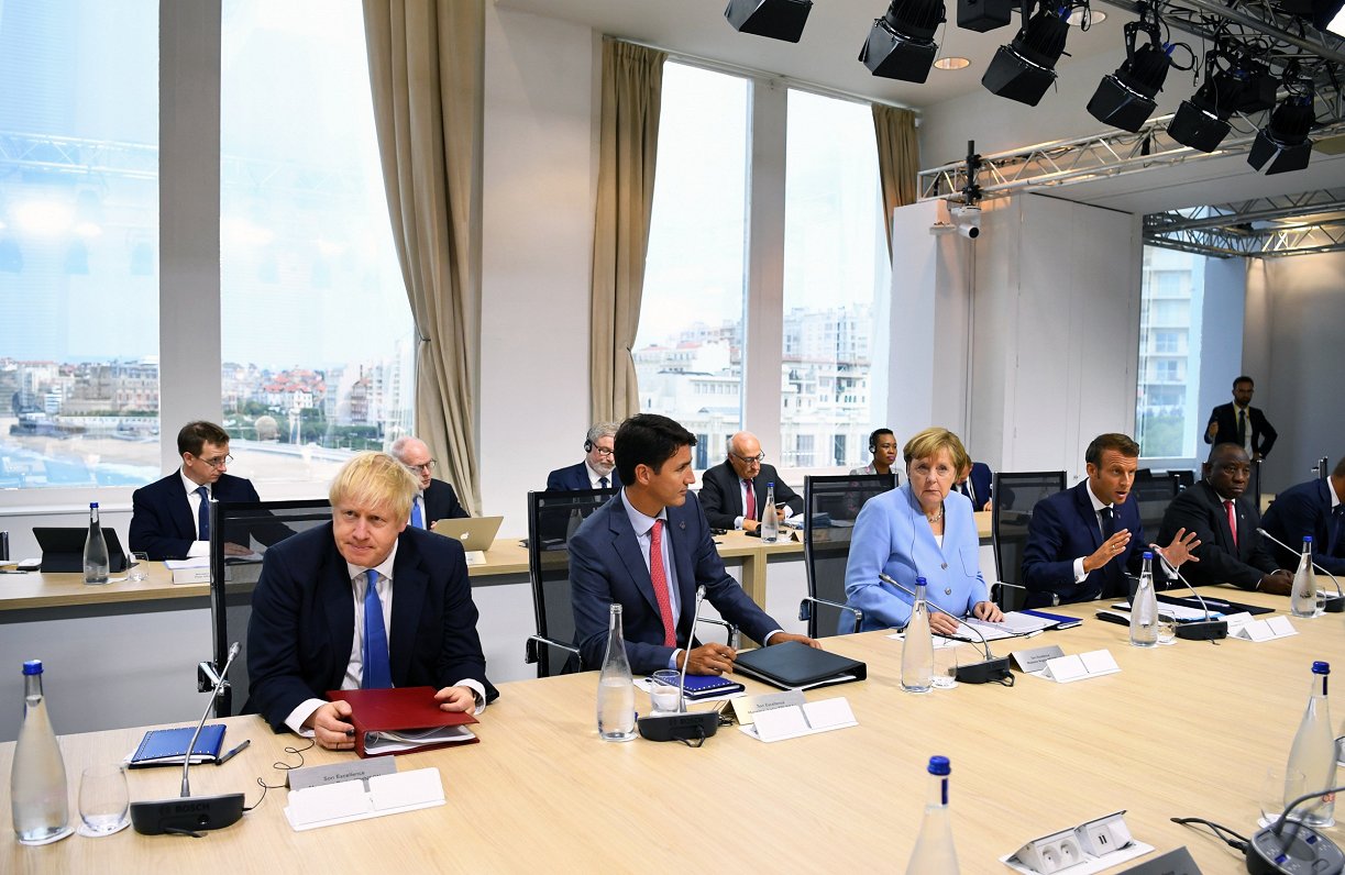 G7 sanāksme Biaritzā, Francijā. Attēlā Lielbritānijas premjerministrs Boriss Džonsons, Kanadas prezi...