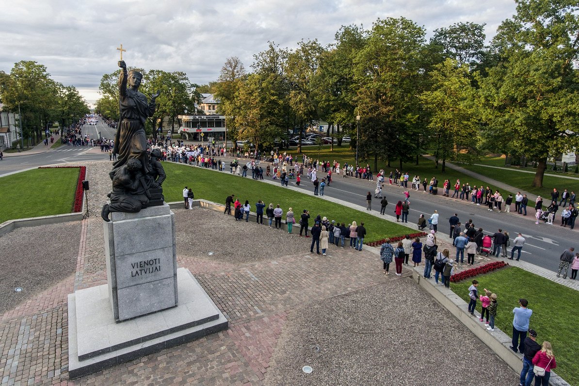 &quot;Rēzeknes svētki 2019&quot; pie Latgales atbrīvošanas pieminekļa &quot;Vienoti Latvijai”