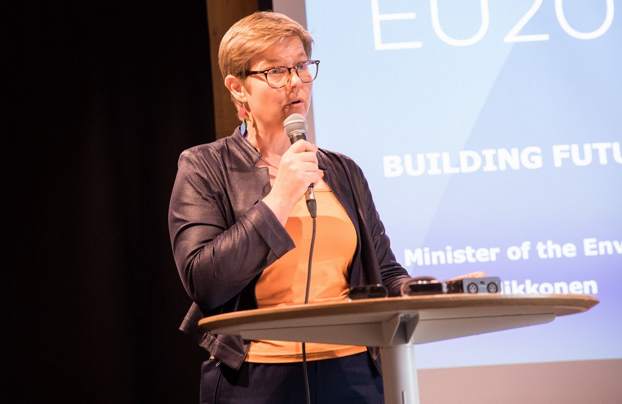 Somijas vides un klimata pārmaiņu ministre Krista Mikkonena