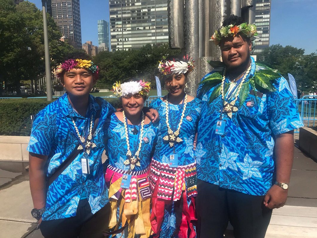 Jauniešu samita dalībnieki no Tuvalu
