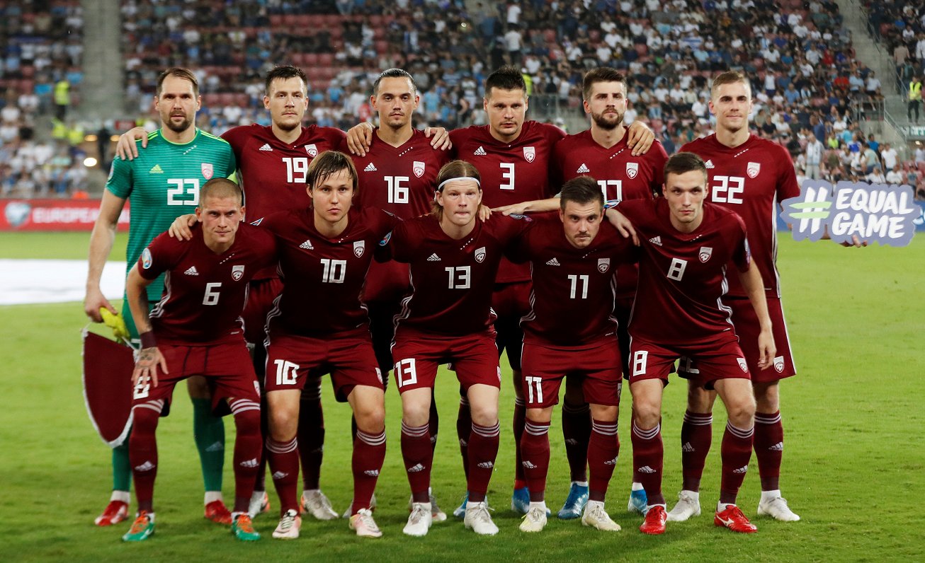 Latvijas futbola valstsvienība pirms spēles 15.oktobrī pret Izraēlu