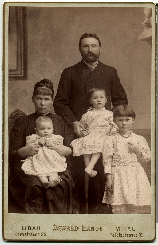 Stērstu ģimene ap 1890.gadu