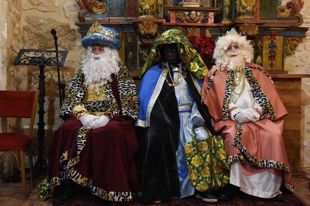 &quot;Trīs karaļu&quot; parāde Spānijā