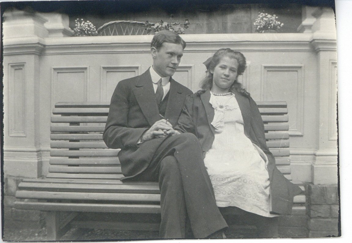 Oļģerds un Margarēta Edinburgā ap 1910. gadu