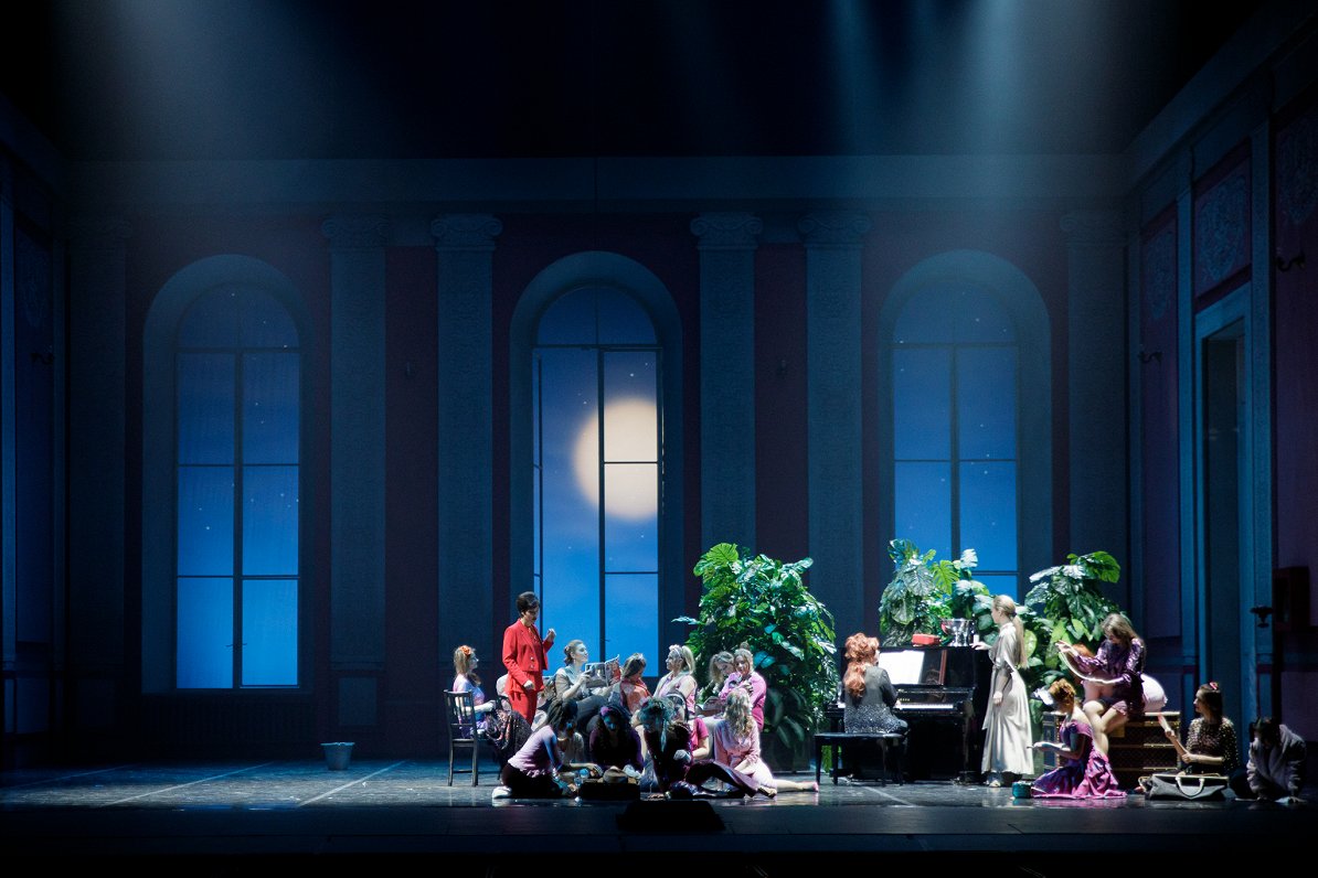 Skats no operas “Pīķa dāma” iestudējuma Andreja Žagara režijā