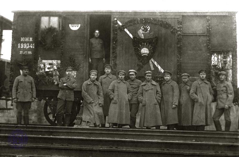 Troickas bataljona karavīri 1919. gada oktobrī Sibīrijā.