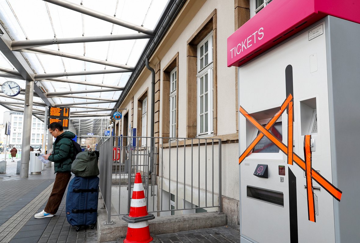 Slēgts biļešu automāts Luksemburgā (29.02.2020)