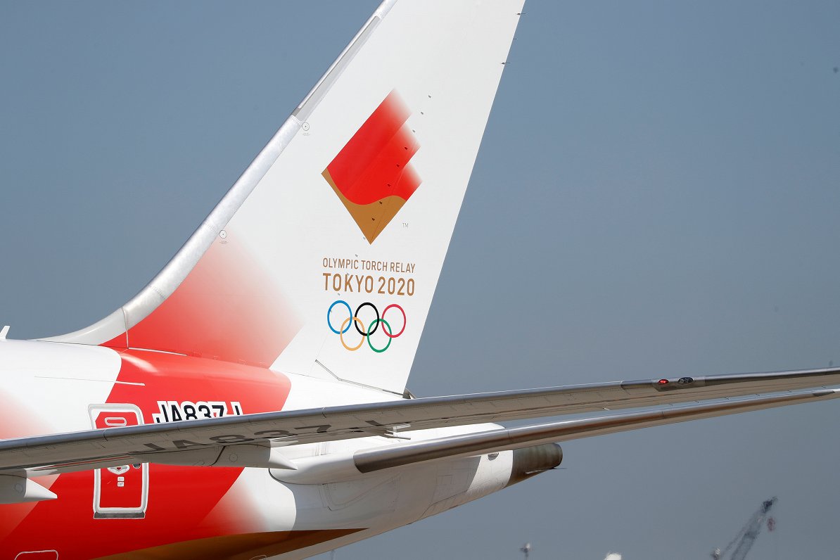 Lidmašīna olimpiskās uguns atgādāšanai uz Japānu