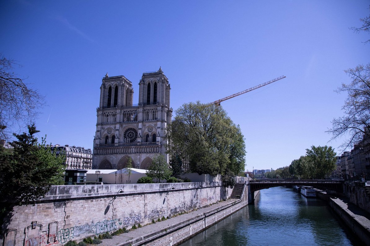 Parīzes Dievmātes katedrāle, 15.04.2020